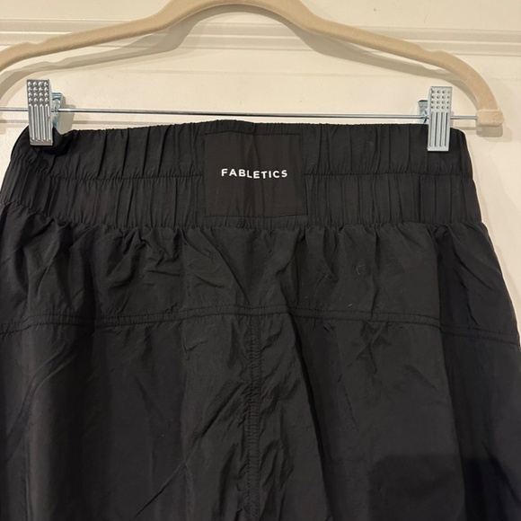 Ultra High-Waisted Piped Nylon Pant - Picture 8 of 10